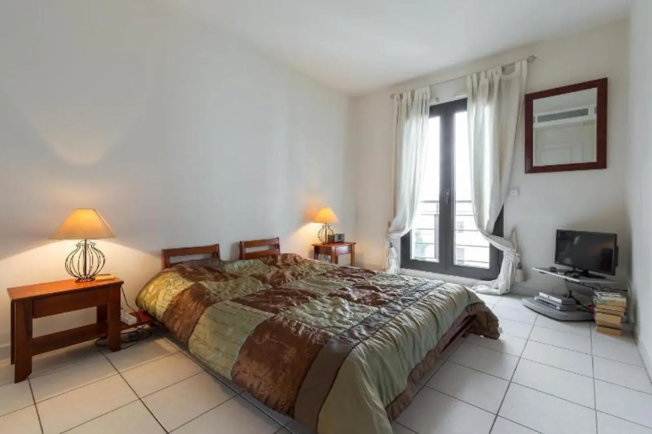 Cannes Centre 2Mins From Beach Stunning 3-Bed Apt France