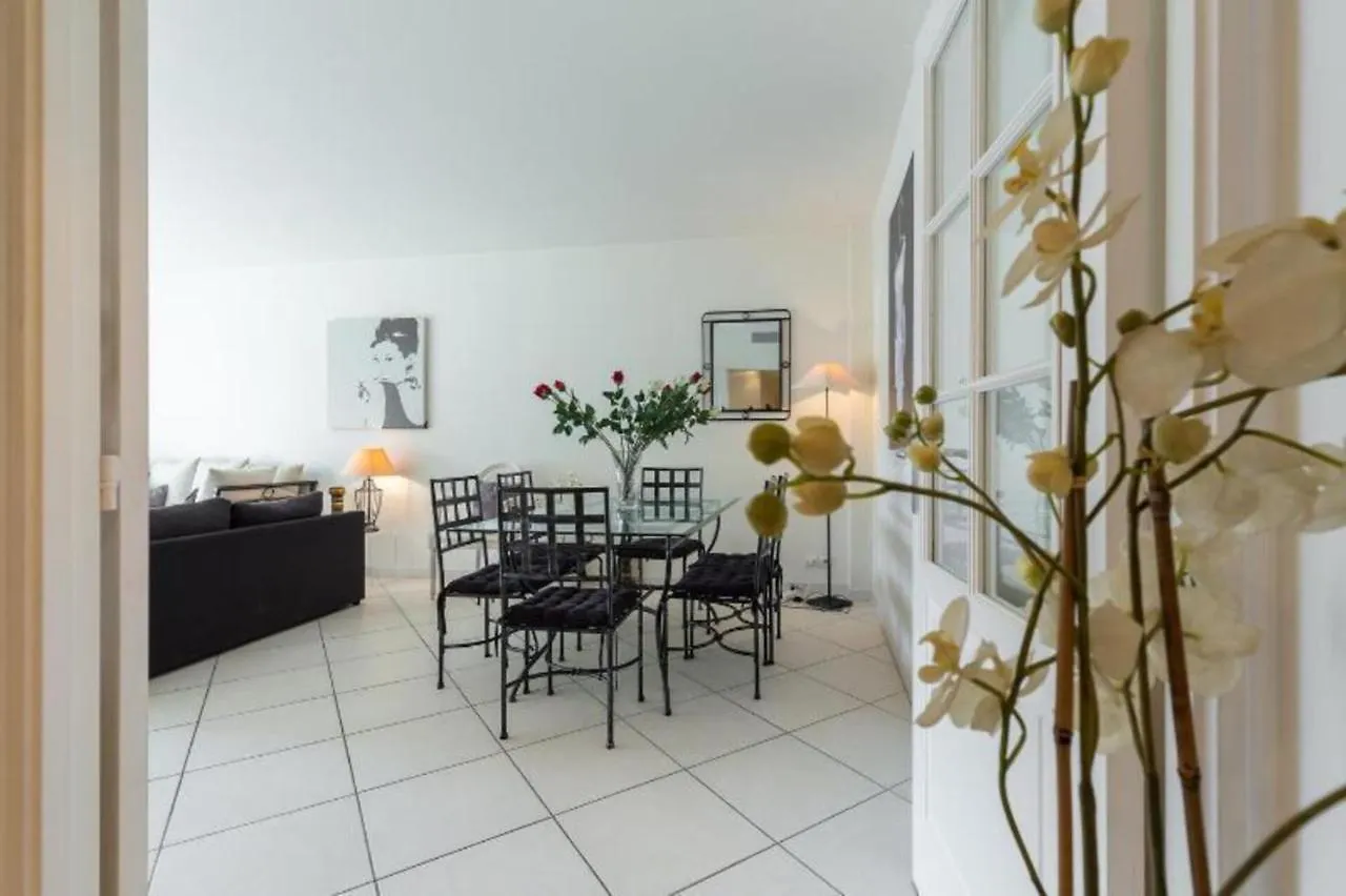 Apartment Cannes Centre 2Mins From Beach Stunning 3-Bed Apt