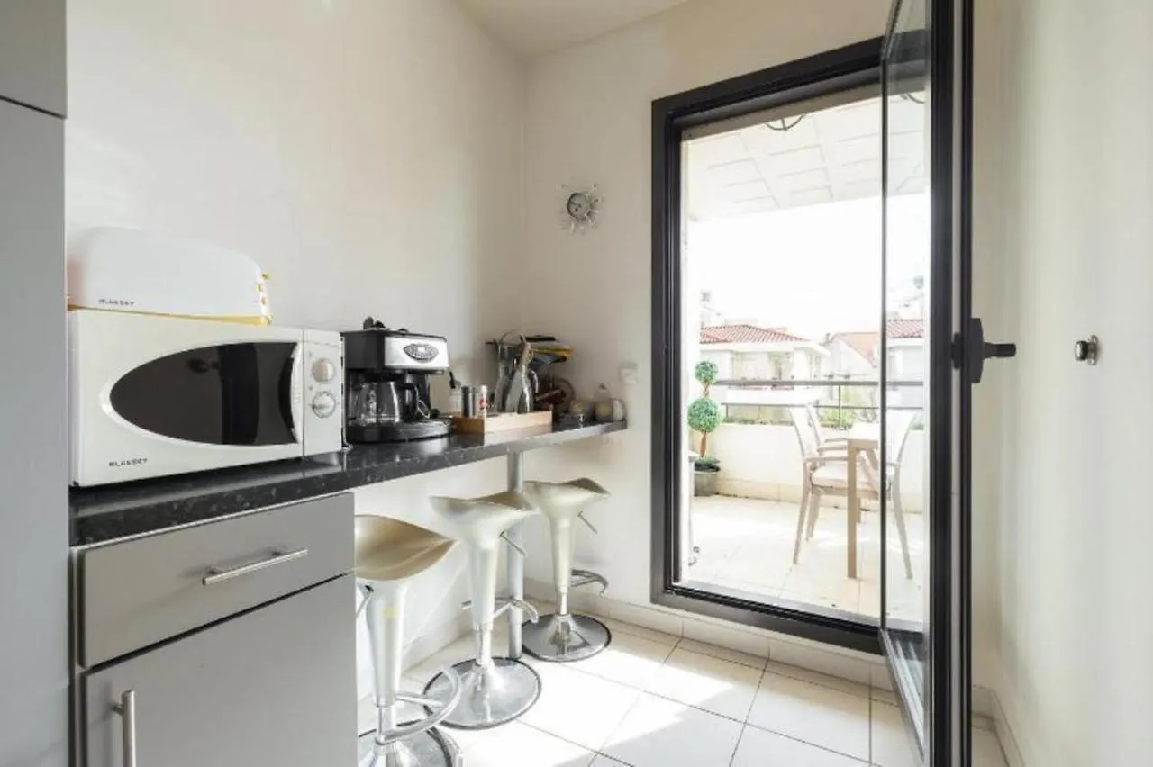 Apartment Cannes Centre 2Mins From Beach Stunning 3-Bed Apt France