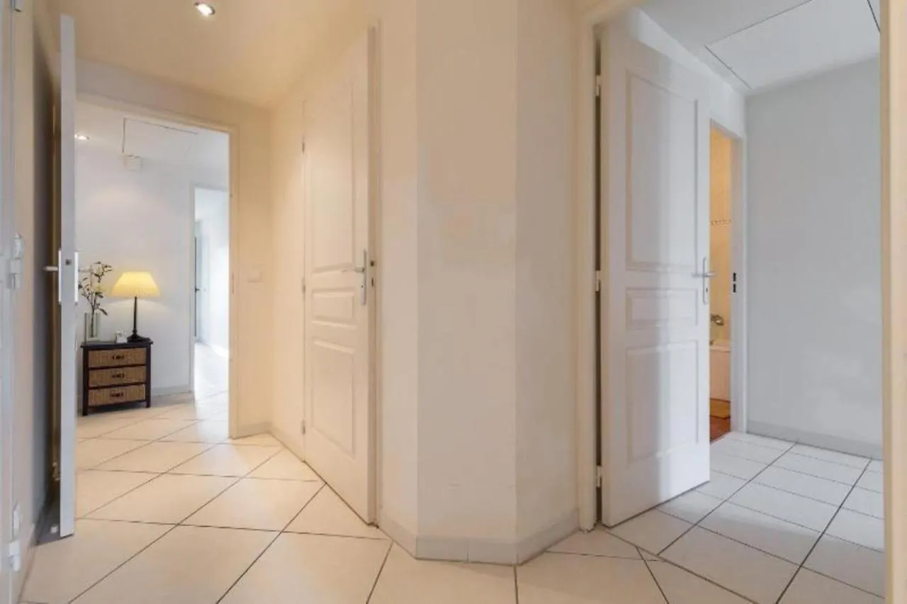 Cannes Centre 2Mins From Beach Stunning 3-Bed Apt Apartment