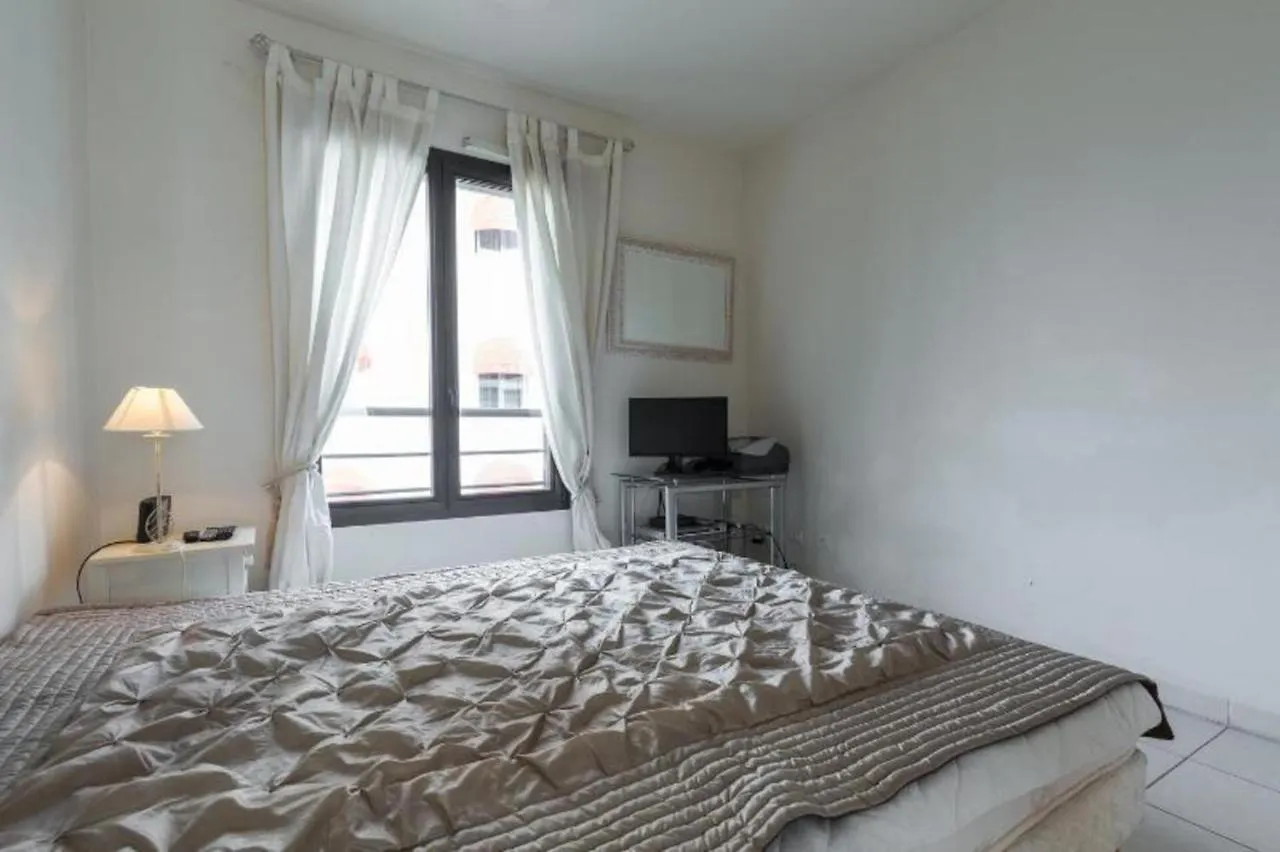 Apartment Cannes Centre 2Mins From Beach Stunning 3-Bed Apt France