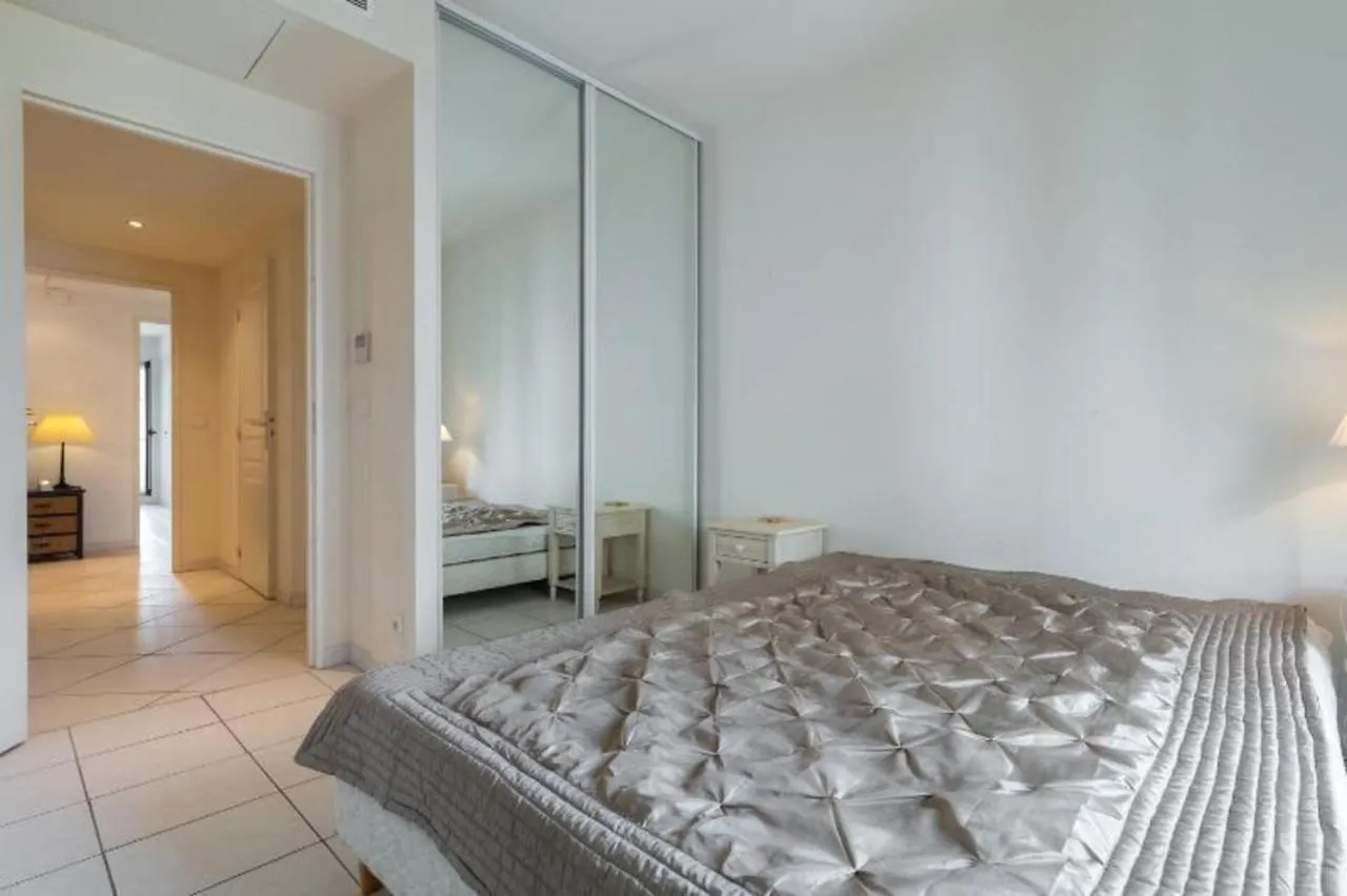 Apartment Cannes Centre 2Mins From Beach Stunning 3-Bed Apt