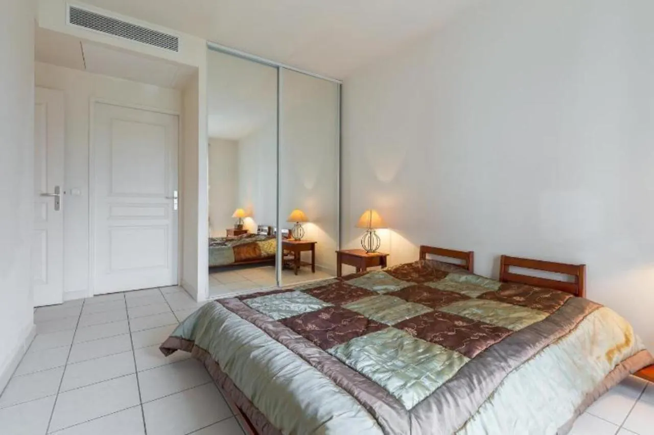 Cannes Centre 2Mins From Beach Stunning 3-Bed Apt France