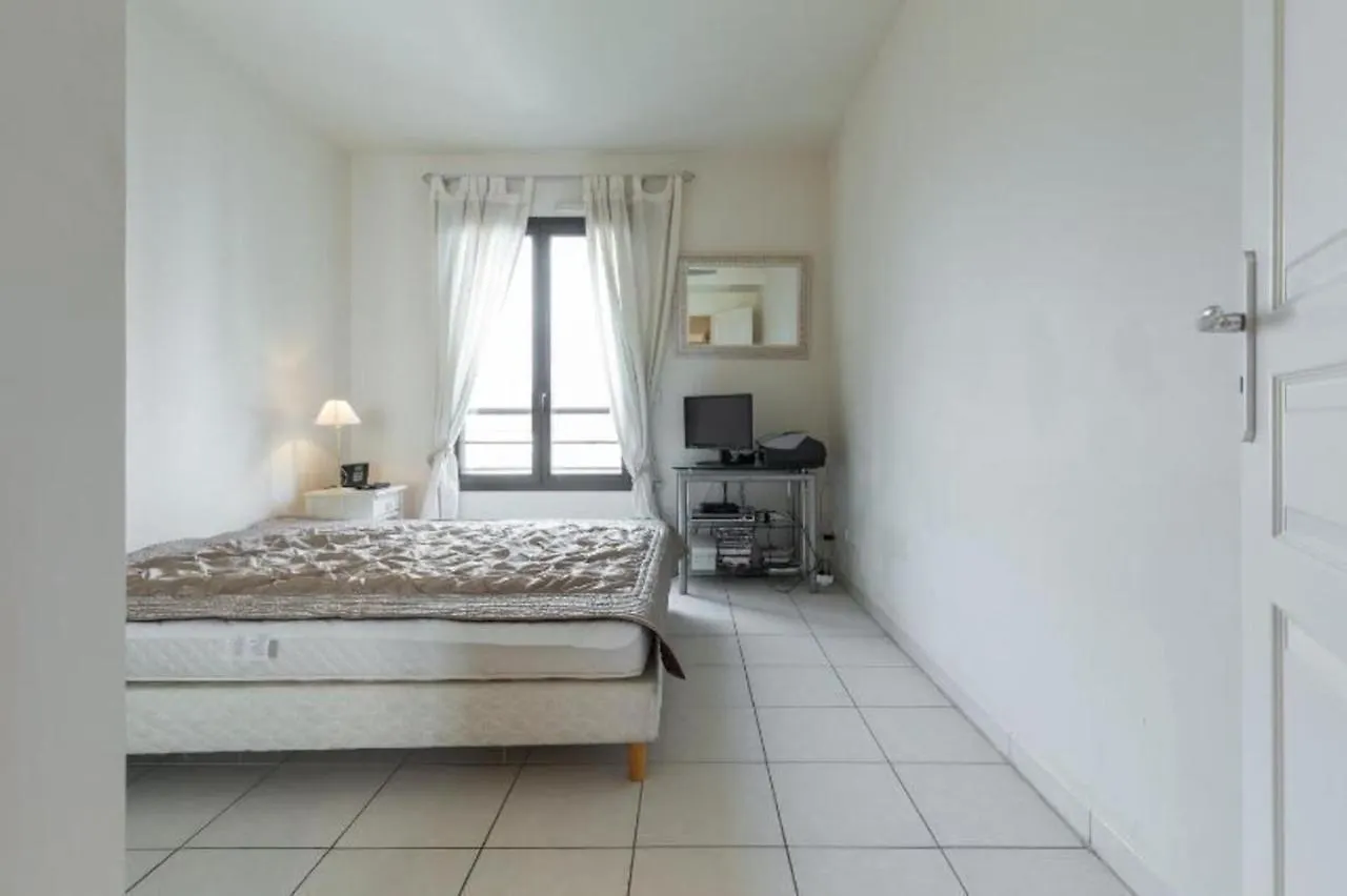 Cannes Centre 2Mins From Beach Stunning 3-Bed Apt